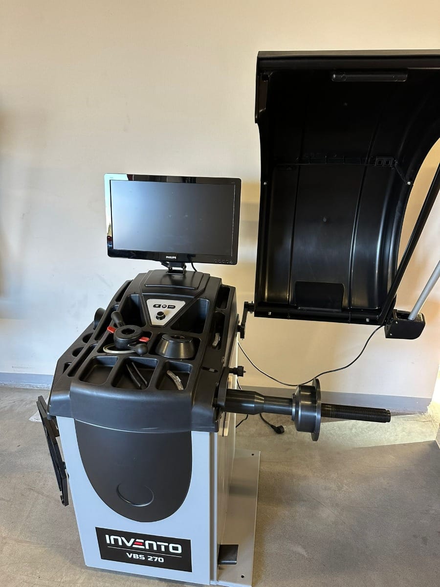 Mașină echilibrat roți INVENTO VBS 270 3D cu laser și frână la picior - imagine 9